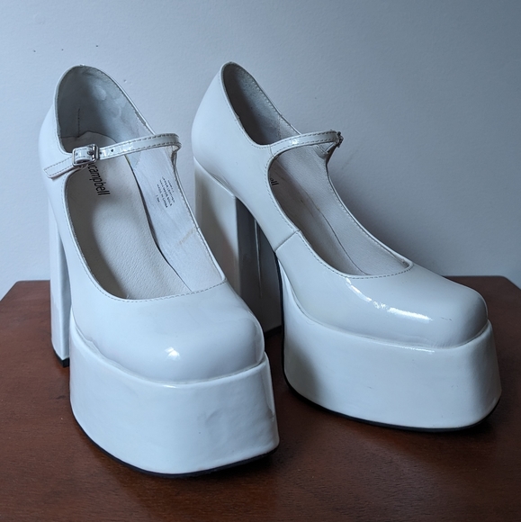 Jeffrey Campbell Mary Jane Platform Pump Ivory Crinkle Patent Leather - Picture 2 of 6
